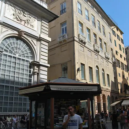 Appartamento La Dimora Di Palazzo Serra A 200 Mt Dall'acquario *